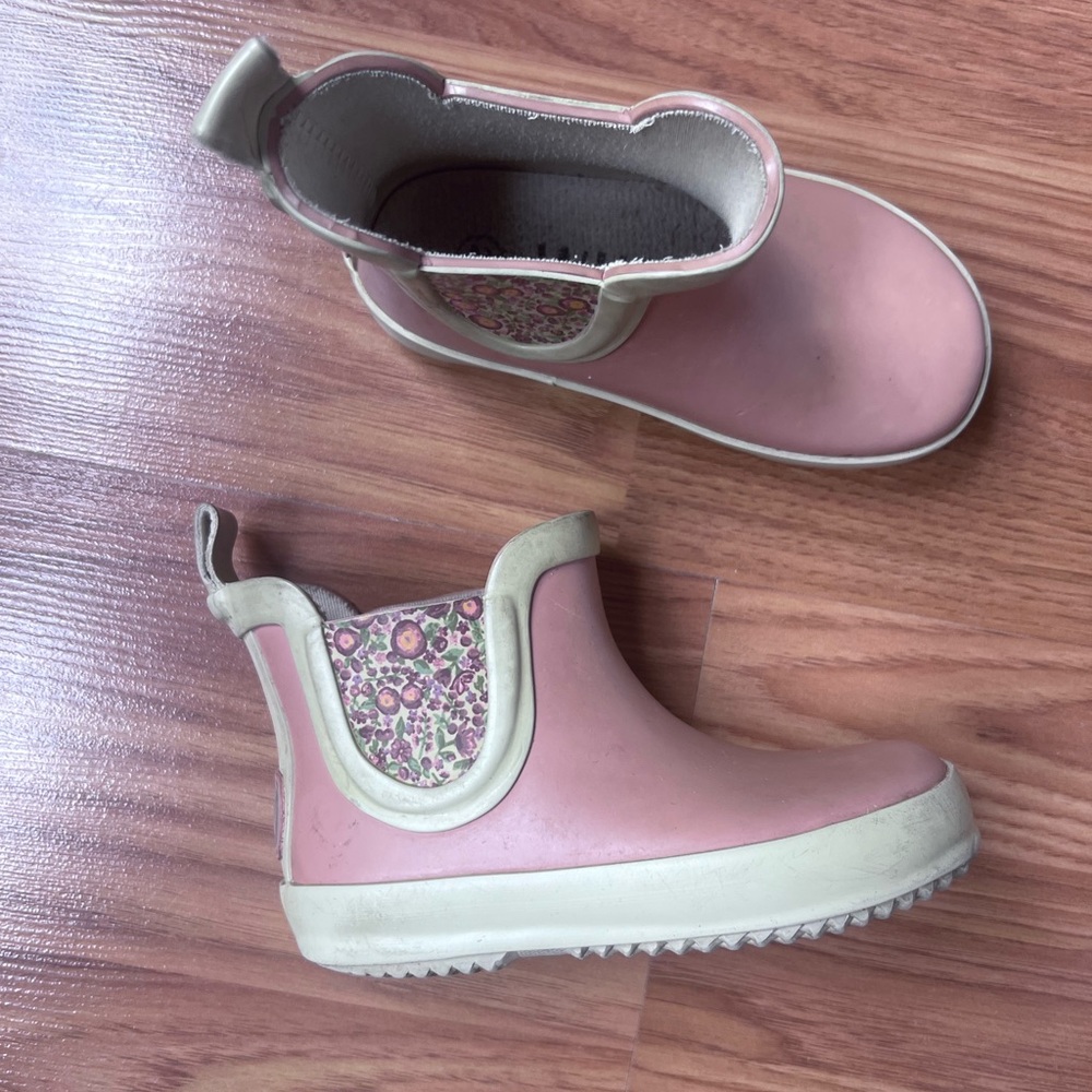 Pink Cream Waterproof Ankle Boots with Glittery Accents